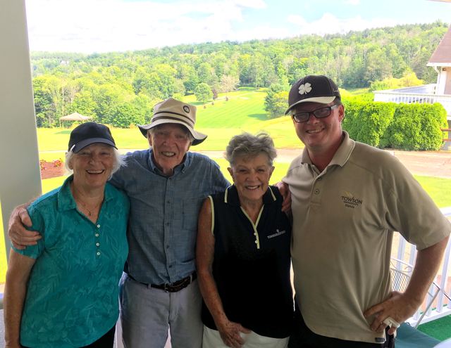 Luis Engelke with three golf teammates